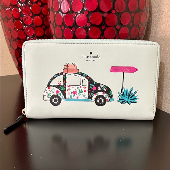 kate spade Handbags - Kate Spade New Horizons Out Of Office Kaden
